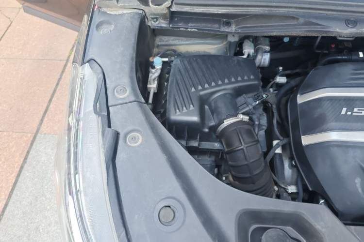 Used SAIC MAXUS G50 2021 PLUS 1.5T Automatic Navigation Version Engine Bay Right