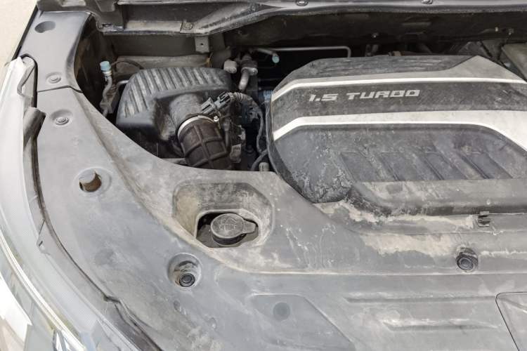 Used SAIC MAXUS G50 2021 PLUS 1.5T Automatic Navigation Version Engine Bay Right