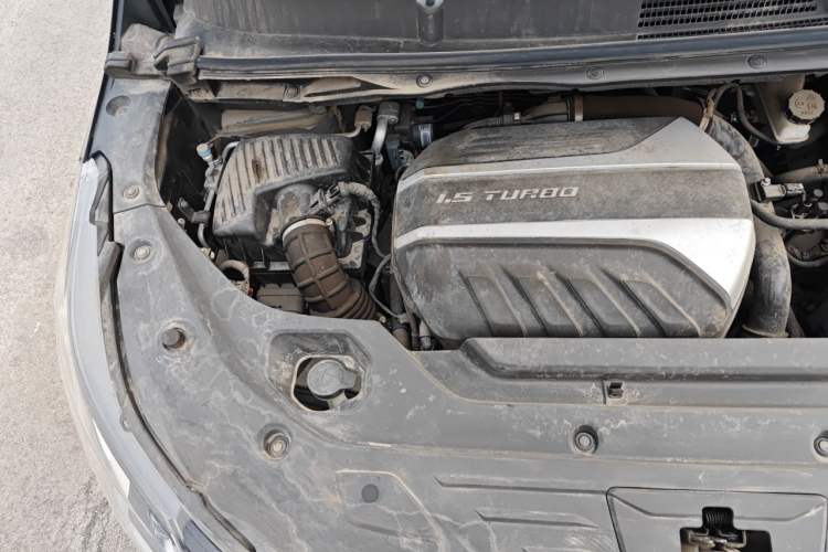 Used SAIC MAXUS G50 2021 1.5T Automatic Comfort Touring B Engine Bay Right
