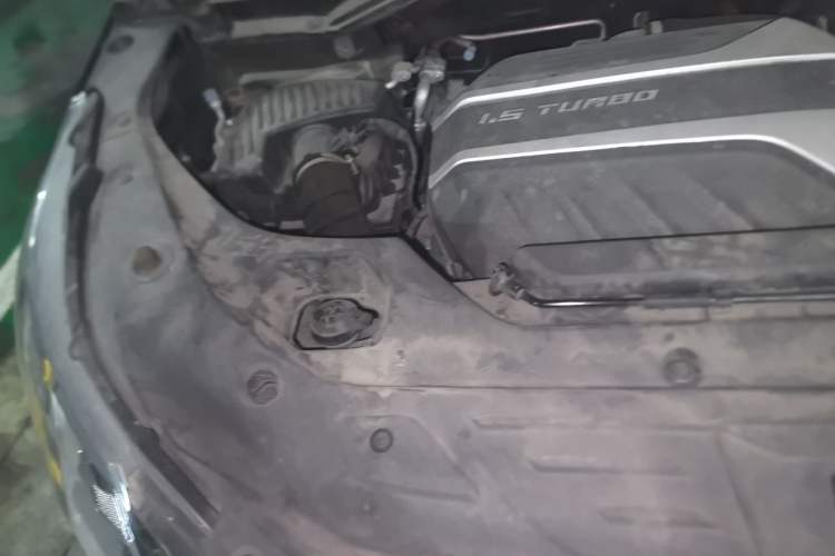 Used SAIC MAXUS G50 2021 1.5T Automatic Comfort Touring B Engine Bay Right