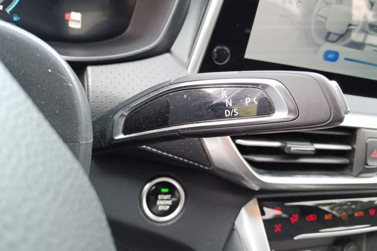 Used SAIC MAXUS G50 2021 PLUS 1.5T Automatic Navigation Version Gear Lever