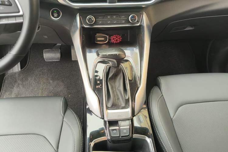 Used SAIC MAXUS G50 2021 1.5T Automatic Comfort Touring B Gear Lever