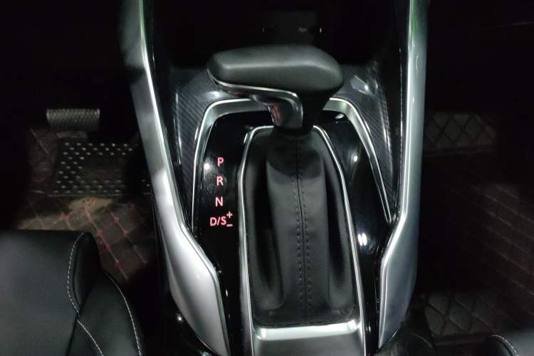 Used SAIC MAXUS G50 2021 1.5T Automatic Comfort Touring B Gear Lever