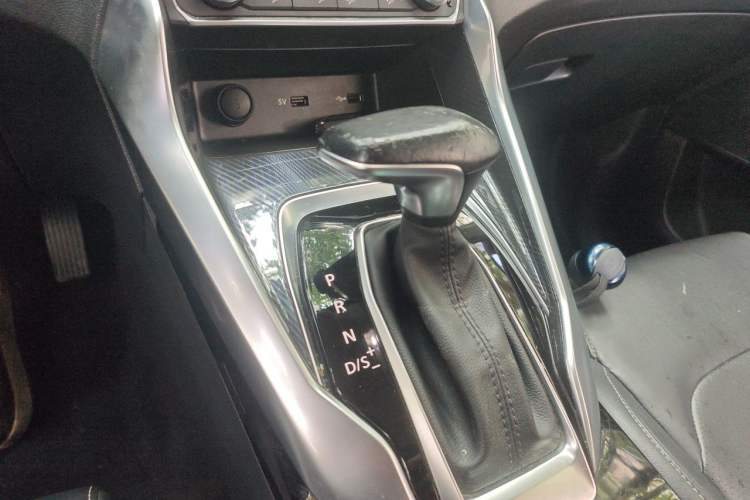 Used SAIC MAXUS G50 2021 PLUS 1.5T Automatic Travel Edition Gear Lever