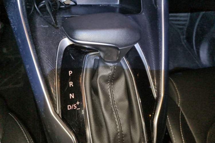 Used SAIC MAXUS G50 2021 1.5T Automatic Comfort Touring B Gear Lever