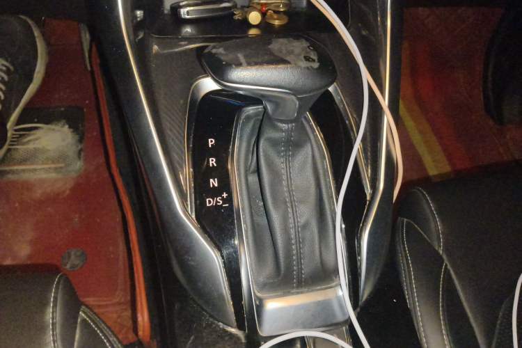 Used SAIC MAXUS G50 2021 1.5T Automatic Comfort Touring B Gear Lever
