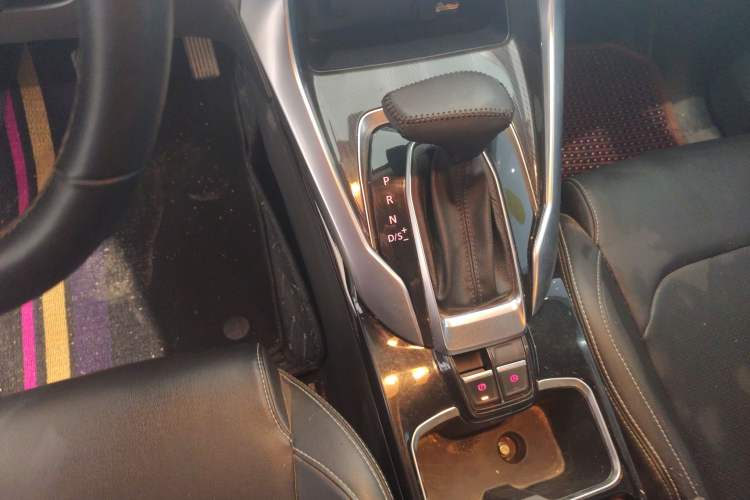 Used SAIC MAXUS G50 2021 1.5T Automatic Comfort Touring B Gear Lever