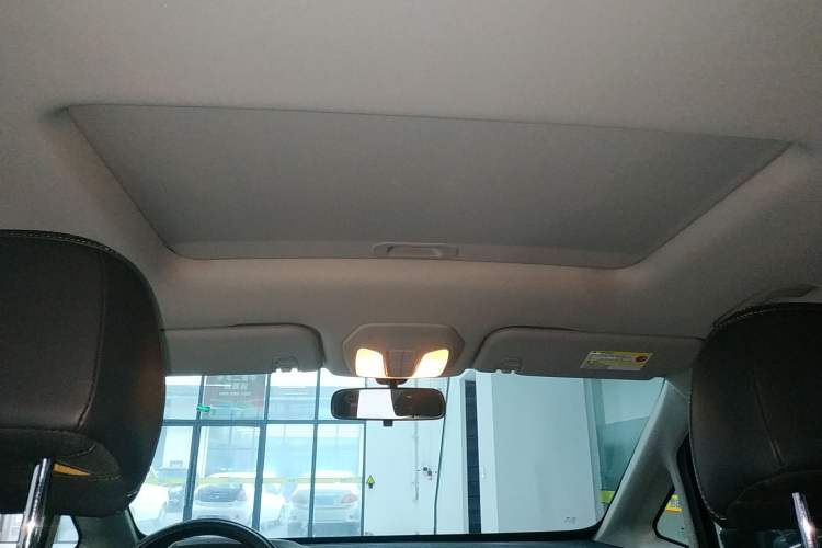 Used SAIC MAXUS G50 2021 1.5T Automatic Comfort Touring B Headliner