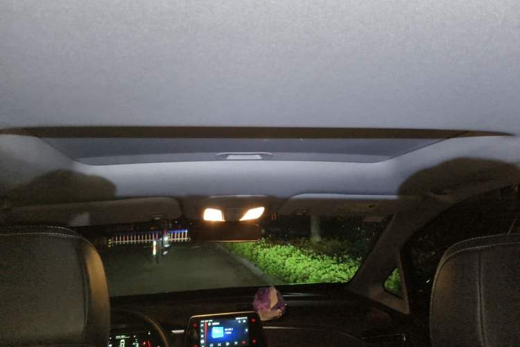Used SAIC MAXUS G50 2021 1.5T Automatic Comfort Touring B Headliner