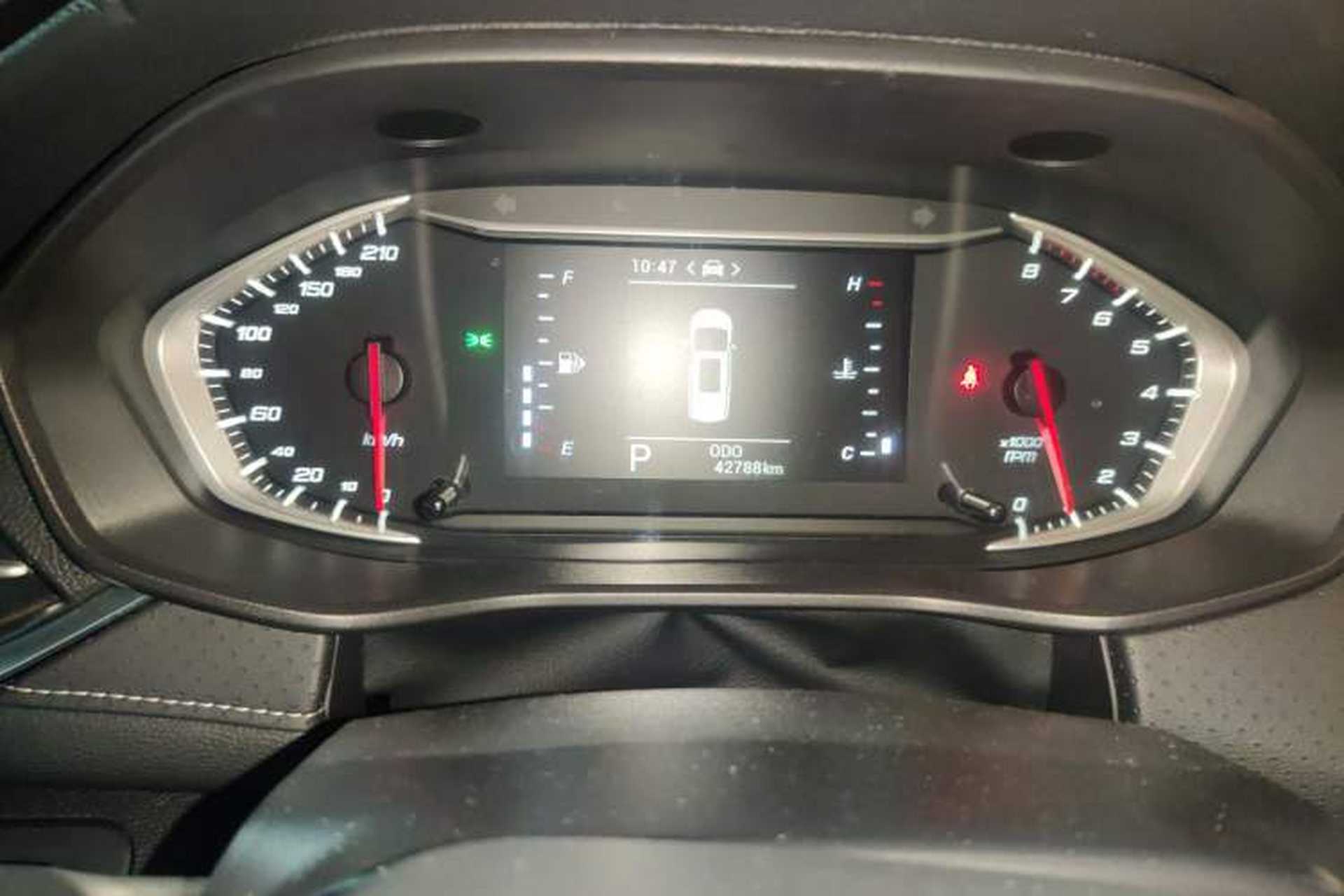 Used SAIC MAXUS G50 2021 1.5T Automatic Comfort Touring B Instrument Cluster