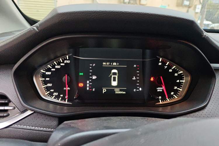 Used SAIC MAXUS G50 2021 1.5T Automatic Comfort Touring B Instrument Cluster