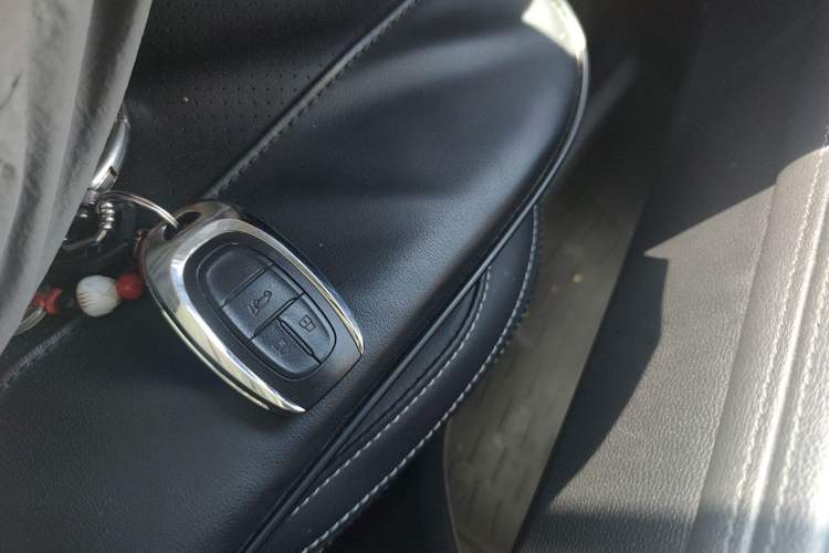 Used SAIC MAXUS G50 2021 PLUS 1.5T Automatic Escort Edition Interior 1