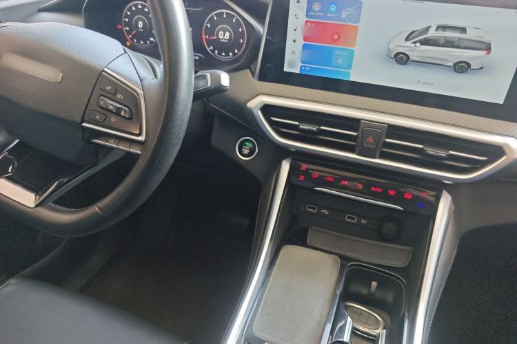 Used SAIC MAXUS G50 2021 PLUS 1.5T Automatic Cruise Version Interior 11