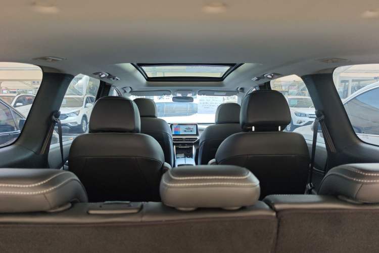 Used SAIC MAXUS G50 2021 PLUS 1.5T Automatic Cruise Version Interior 12