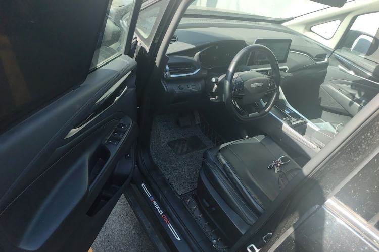 Used SAIC MAXUS G50 2021 PLUS 1.5T Automatic Escort Edition Interior 3