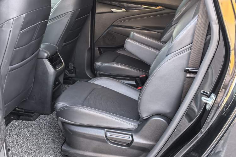 Used SAIC MAXUS G50 2021 1.5T Automatic Comfort Touring B Interior 4