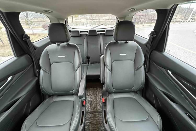 Used SAIC MAXUS G50 2021 1.5T Automatic Comfort Touring B Interior 6