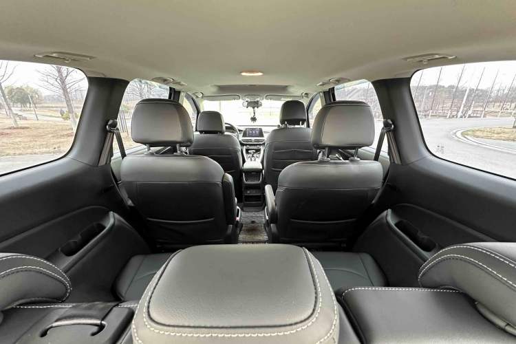 Used SAIC MAXUS G50 2021 1.5T Automatic Comfort Touring B Interior 7