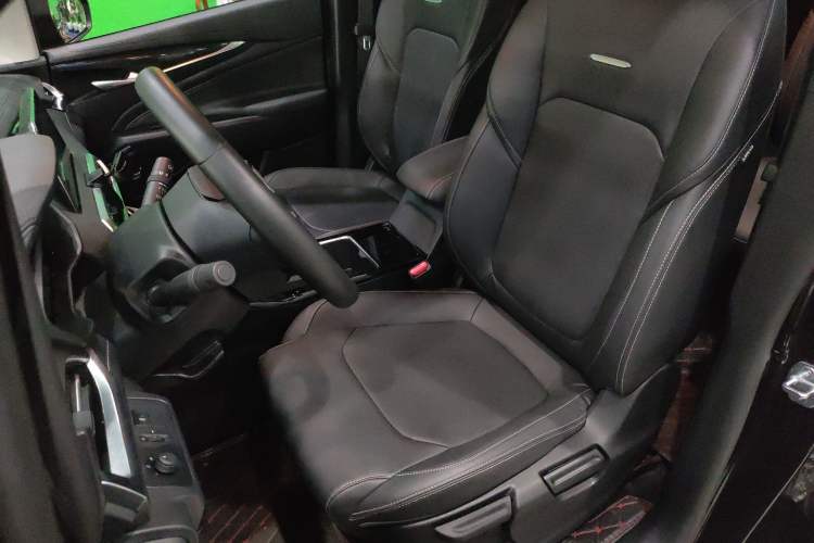 Used SAIC MAXUS G50 2021 1.5T Automatic Comfort Touring B Left Front Seat