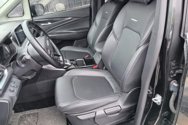 Used SAIC MAXUS G50 2021 1.5T Automatic Comfort Touring B Left Front Seat