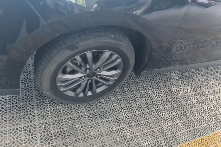 Used SAIC MAXUS G50 2021 1.5T Automatic Comfort Touring B Left Front Wheel Hub