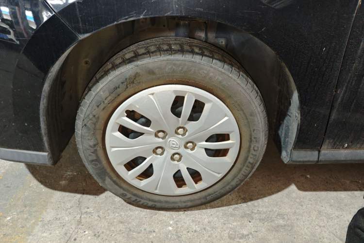 Used SAIC MAXUS G50 2021 1.5T Manual Comfort A Left Front Wheel Hub