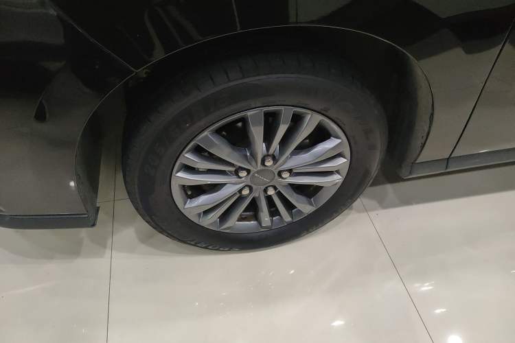 Used SAIC MAXUS G50 2021 1.5T Automatic Comfort Touring B Left Front Wheel Hub