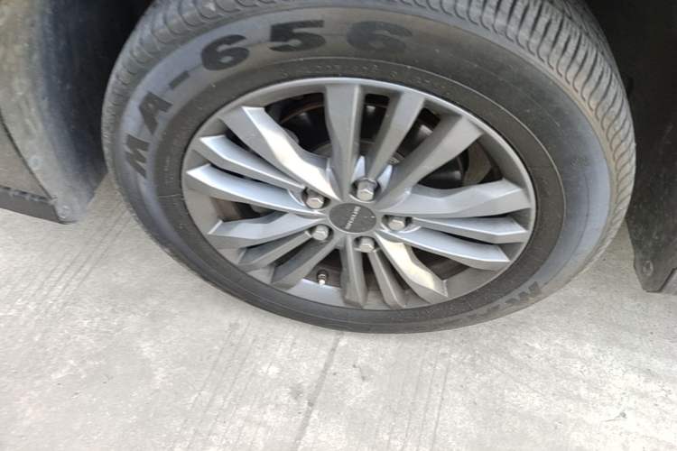 Used SAIC MAXUS G50 2021 1.5T Automatic Comfort Touring B Left Front Wheel Hub