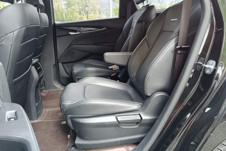 Used SAIC MAXUS G50 2021 PLUS 1.5T Automatic Navigation Version Left Rear Seat