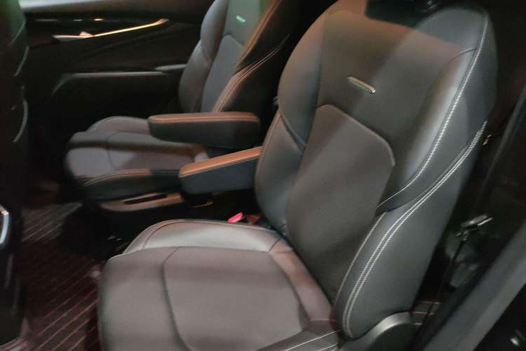 Used SAIC MAXUS G50 2021 1.5T Automatic Comfort Touring B Left Rear Seat
