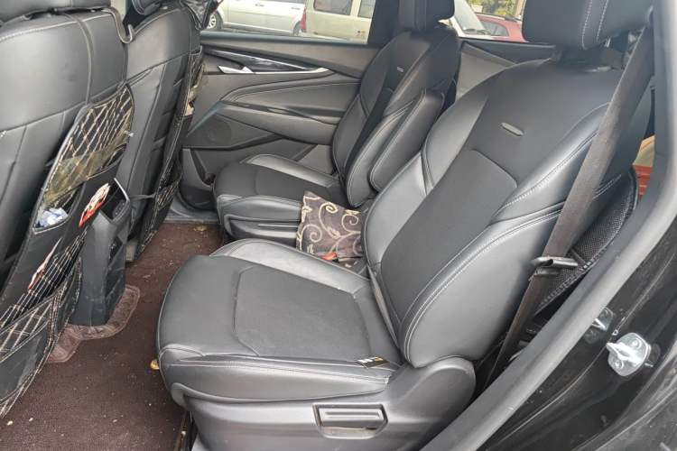 Used SAIC MAXUS G50 2021 1.5T Automatic Comfort Touring B Left Rear Seat