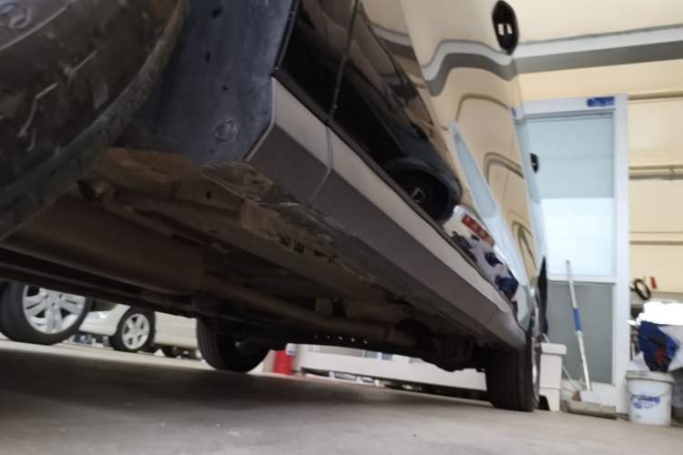 Used SAIC MAXUS G50 2021 1.5T Automatic Comfort Touring B Left Side Sill