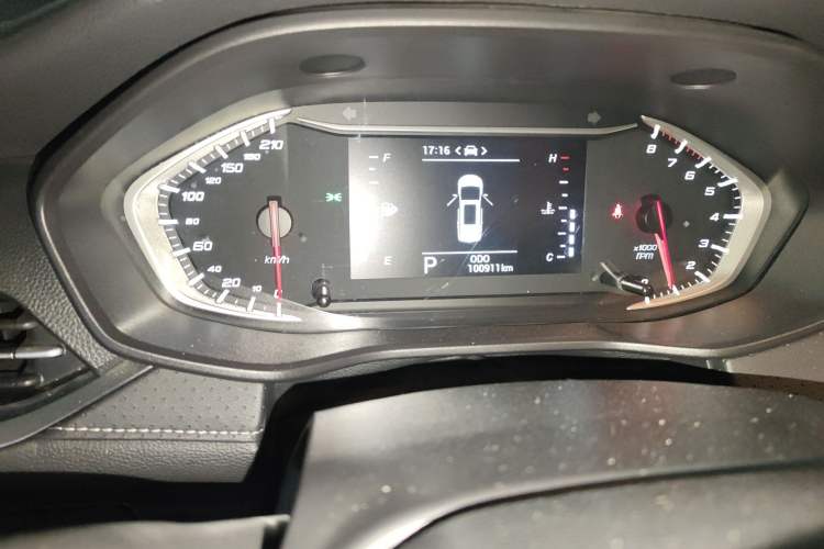 Used SAIC MAXUS G50 2021 1.5T Automatic Comfort Touring B Odometer Close Up