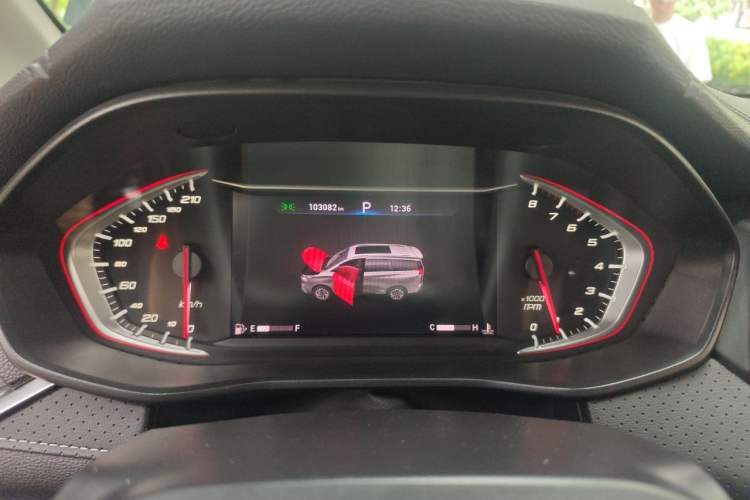 Used SAIC MAXUS G50 2021 PLUS 1.5T Automatic Travel Edition Odometer Close Up
