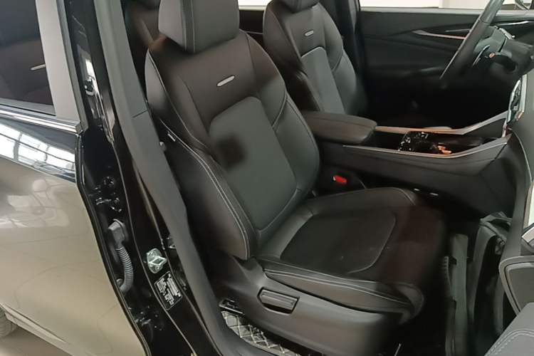 Used SAIC MAXUS G50 2021 PLUS 1.5T Automatic Navigation Version Right Front Seat