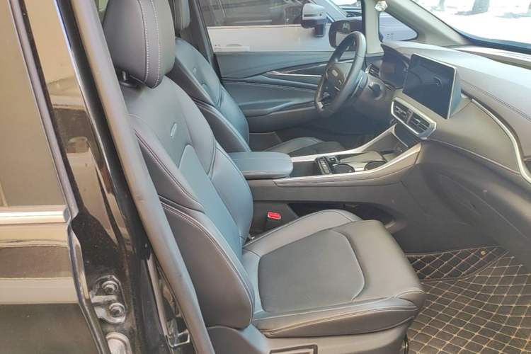 Used SAIC MAXUS G50 2021 PLUS 1.5T Automatic Navigation Version Right Front Seat