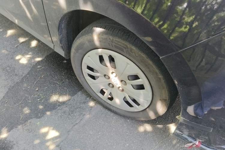Used SAIC MAXUS G50 2021 1.5T Manual Comfort A Right Front Wheel Hub
