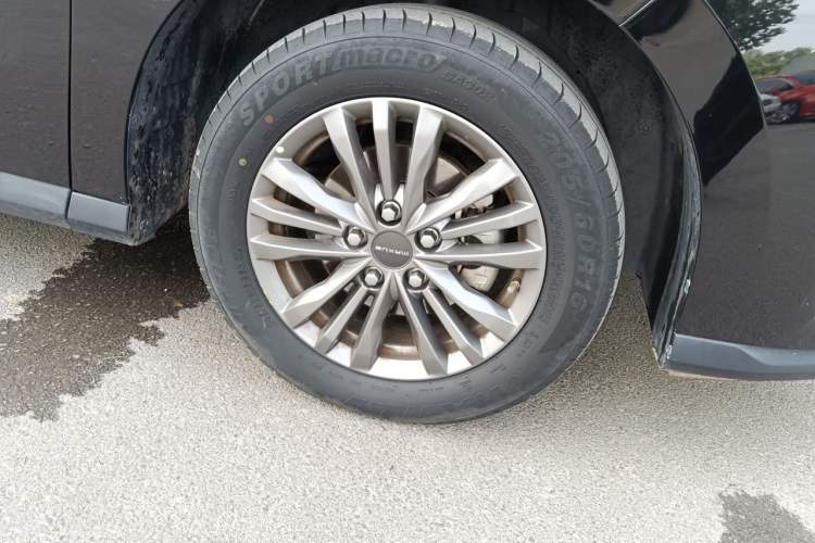 Used SAIC MAXUS G50 2021 PLUS 1.5T Automatic Navigation Version Right Front Wheel Hub