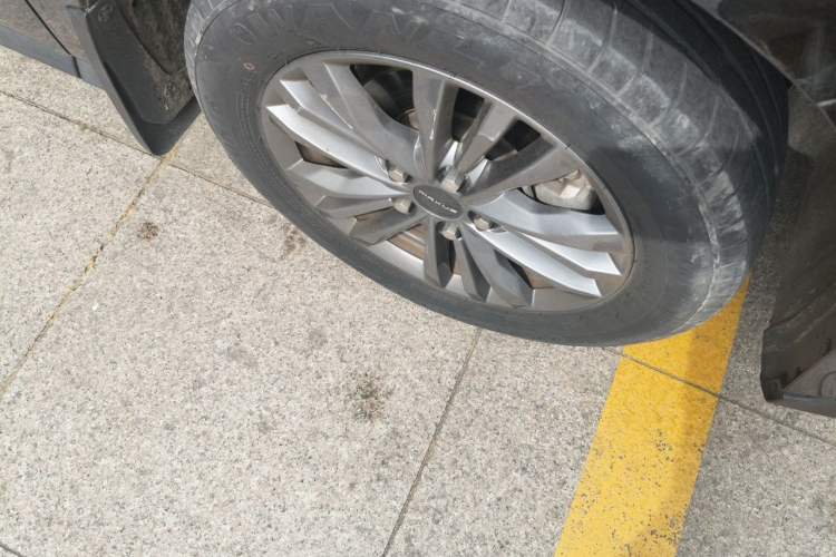 Used SAIC MAXUS G50 2021 PLUS 1.5T Automatic Navigation Version Right Front Wheel Hub