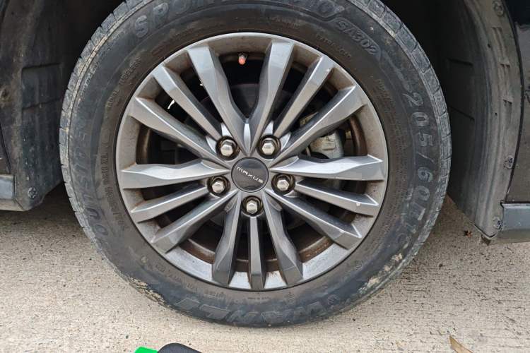 Used SAIC MAXUS G50 2021 1.5T Automatic Comfort Touring B Right Front Wheel Hub