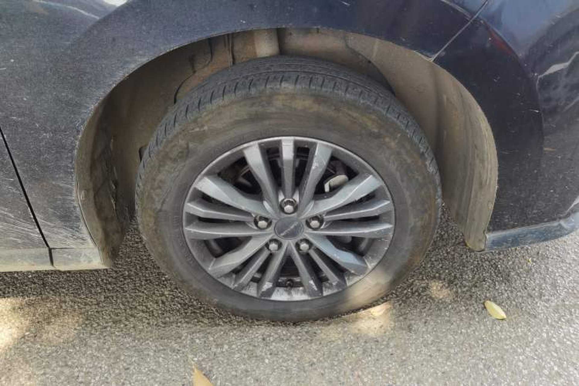 Used SAIC MAXUS G50 2021 1.5T Automatic Comfort Touring B Right Front Wheel Hub