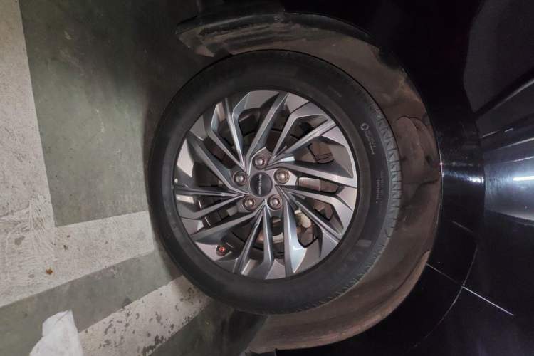 Used SAIC MAXUS G50 2021 PLUS 1.5T Automatic Escort Edition Right Front Wheel Hub