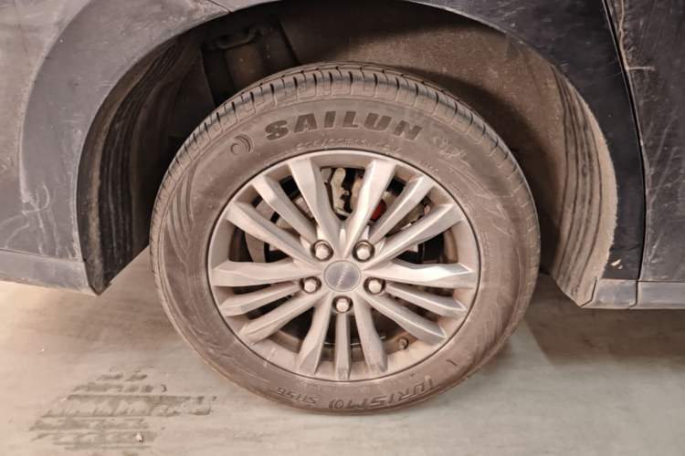 Used SAIC MAXUS G50 2021 PLUS 1.5T Automatic Navigation Version Right Rear Wheel Hub
