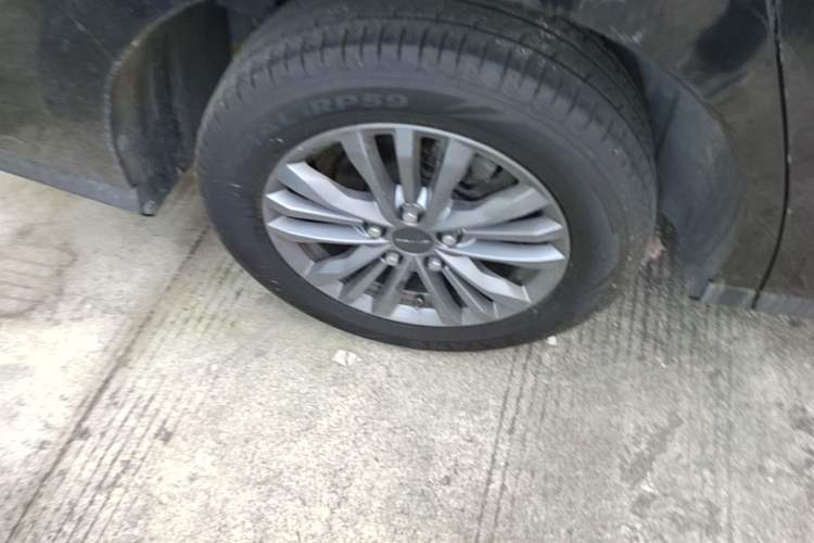 Used SAIC MAXUS G50 2021 1.5T Automatic Comfort Touring B Right Rear Wheel Hub