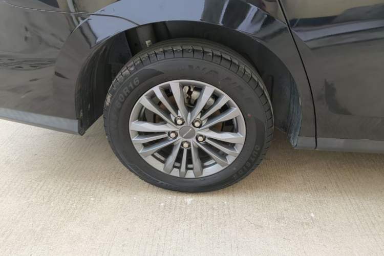 Used SAIC MAXUS G50 2021 1.5T Automatic Comfort Touring B Right Rear Wheel Hub