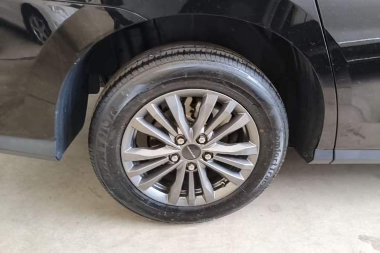 Used SAIC MAXUS G50 2021 1.5T Automatic Comfort Touring B Right Rear Wheel Hub