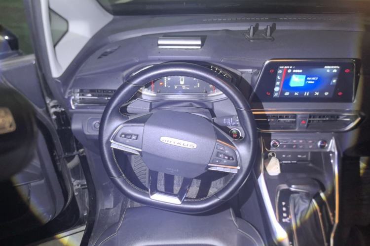Used SAIC MAXUS G50 2021 1.5T Automatic Comfort Touring B Steering Wheel