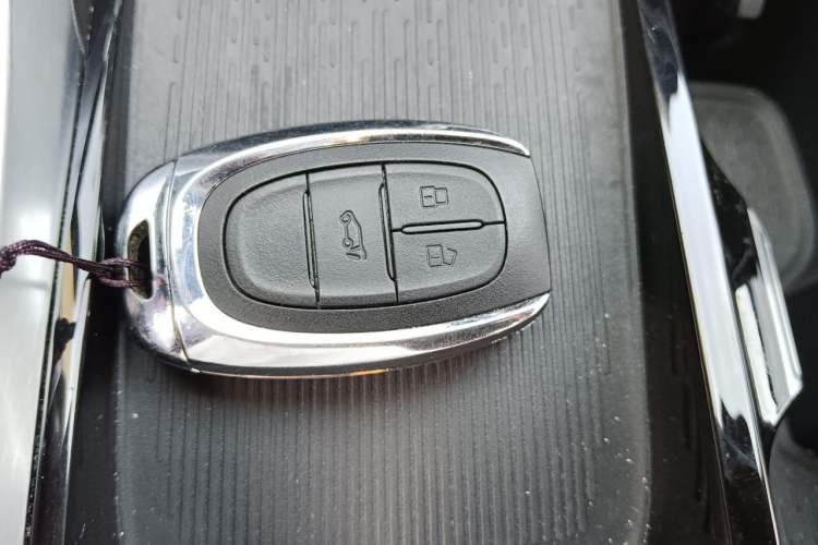 Used SAIC MAXUS G50 2021 PLUS 1.5T Automatic Navigation Version Vehicle Key