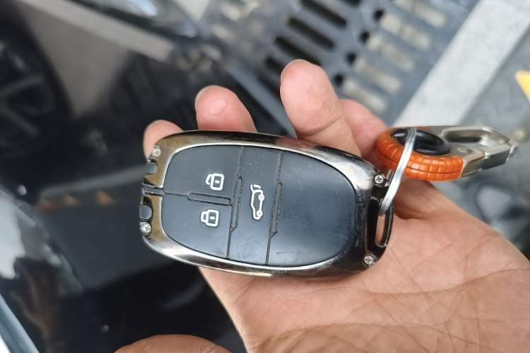 Used SAIC MAXUS G50 2021 1.5T Automatic Comfort Touring B Vehicle Key