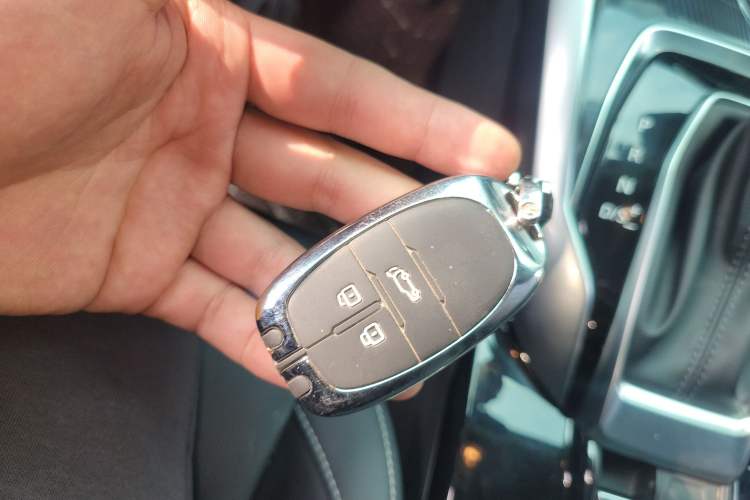 Used SAIC MAXUS G50 2021 1.5T Automatic Comfort Touring B Vehicle Key